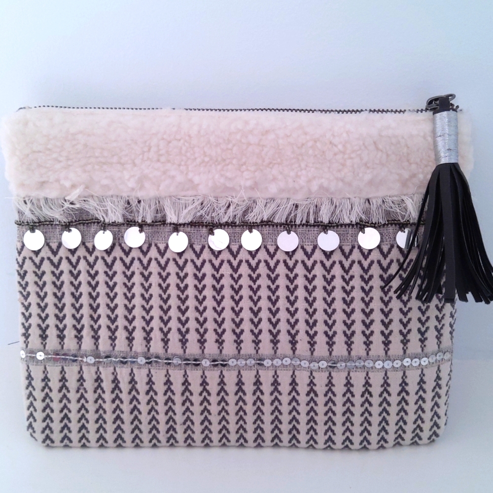 mossimo clutch w/Faux Fur & sequined trim + tassel charm